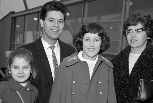 Jacqueline with her mother and her siblings